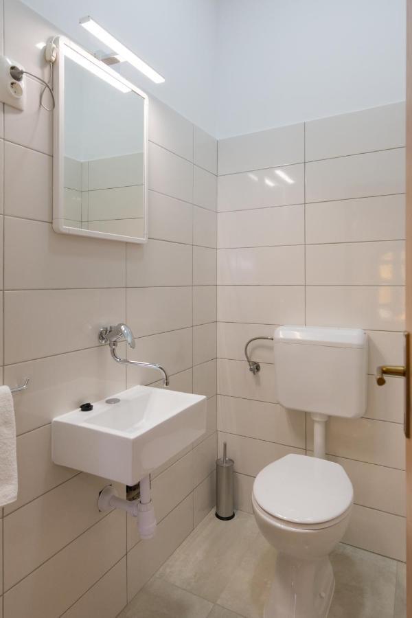 Apartments By The Sea Kastel Stari, Kastela - 15894 ภายนอก รูปภาพ