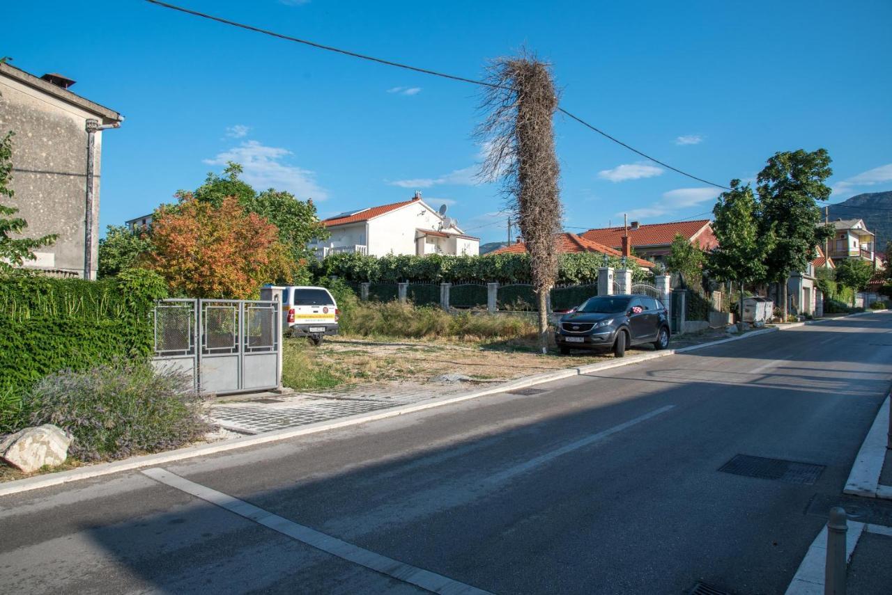 Apartments By The Sea Kastel Stari, Kastela - 15894 ภายนอก รูปภาพ